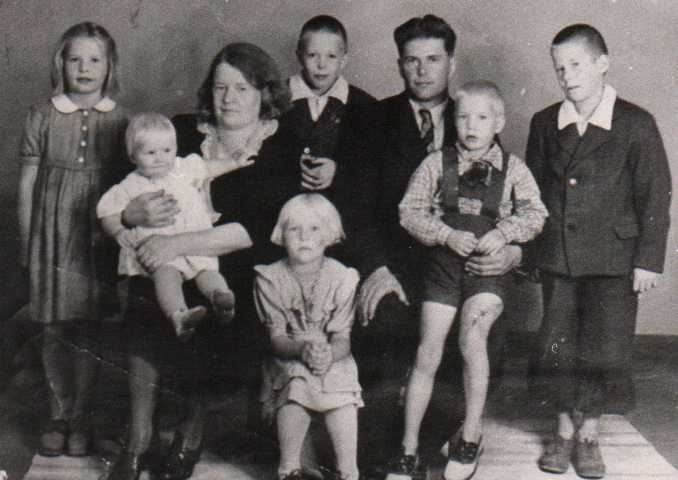 00-19480000001-KorpelanPerhe