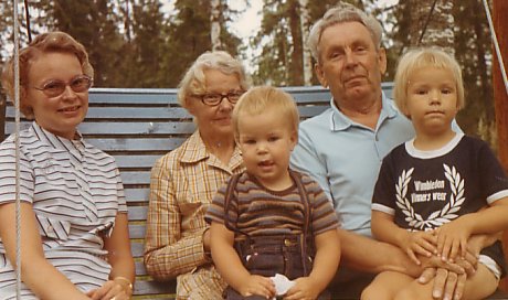 00-19710746032-Salli-Mummi-Sanna-Ukki-Salla-Keinu-Nilsia