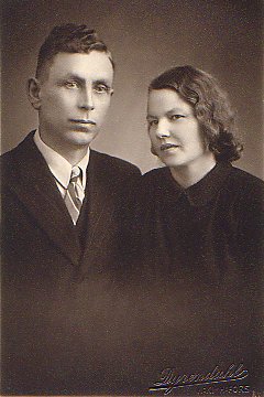 01-19441100001-KorhonenLauri-SarkkaHilja