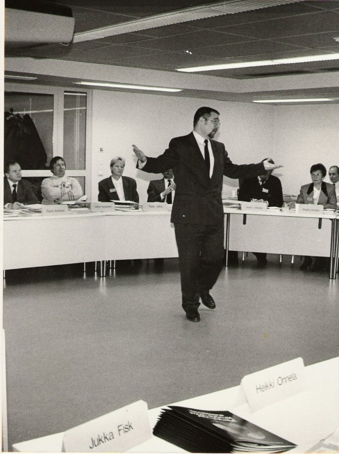 11-19910214001-KansanTanssi-1-Kajo3-VP-Kajaani