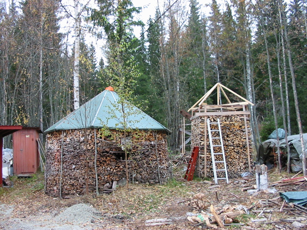 13-20021016005-Peikkolinna-Obeliski