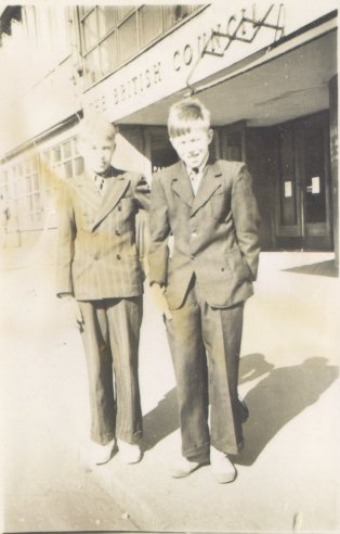 04-19510606005-Timo-Asko-BritishCouncil-Luokkaretki-Helsinki