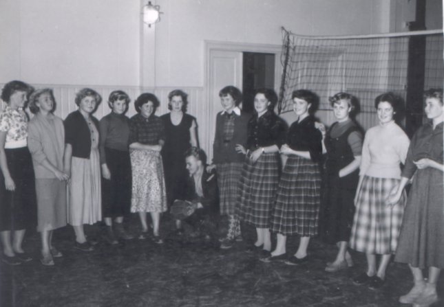 05-19551025001-KyVUnLentopallomestaruus-A001H