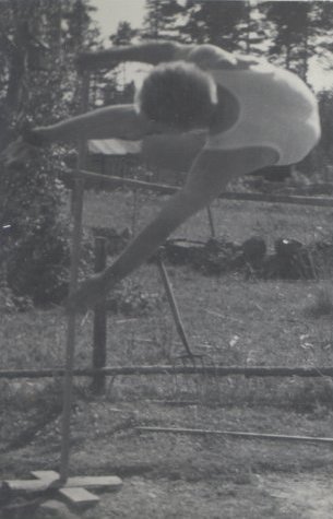 06-04-19550726003-KorpelaAsko-Korkeushyppy-Hella-Hameenkyla-1