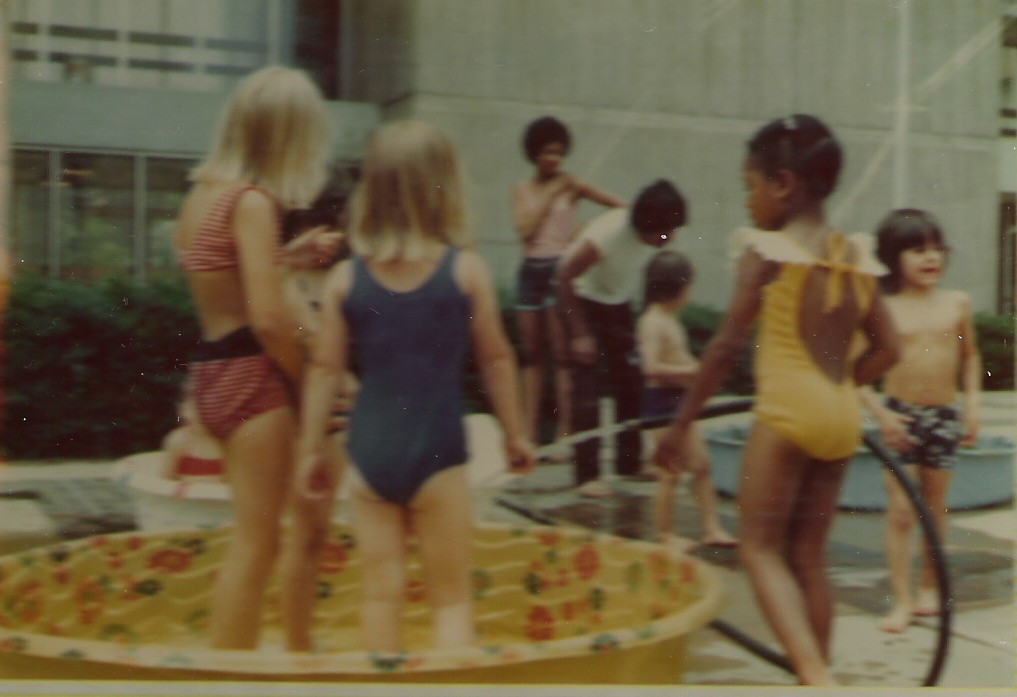 10-19740500027-Sanna-Salla-uimassa-GradTowers-big