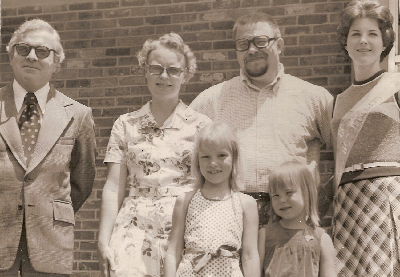 10-19740700001-McComb_Matkalla_Amerikassa-A052N