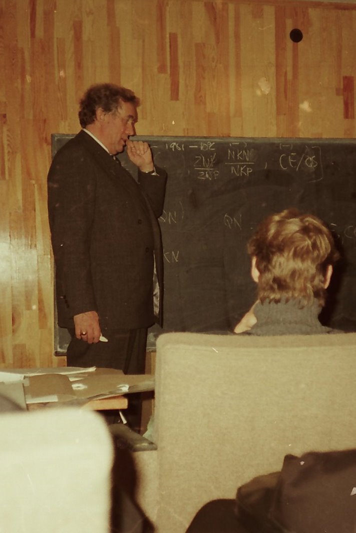 11-19891200010-Conference