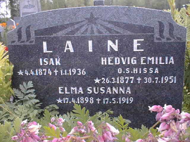 A20000712010-LaineIsak-HedvigEmilia-ElmaSusanna-hk.jpg
